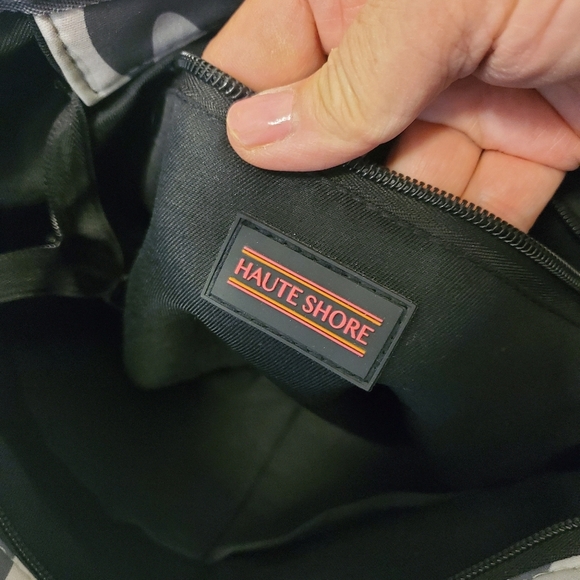 Haute Shore "Blake Showoff" Gray Camo Print Neoprene Crossbody - Picture 10 of 11